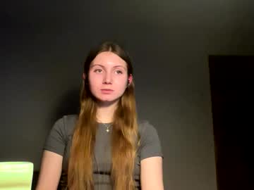 Merlesien Chaturbate stream image from December 03, 2025