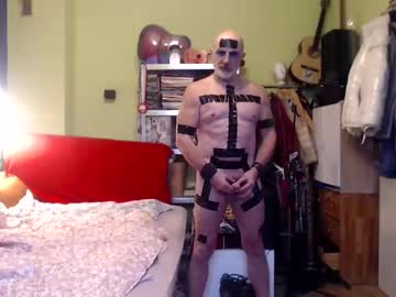 Newsexerciser Chaturbate stream image from December 03, 2025