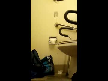 Fallsguyny Chaturbate stream image from December 03, 2025