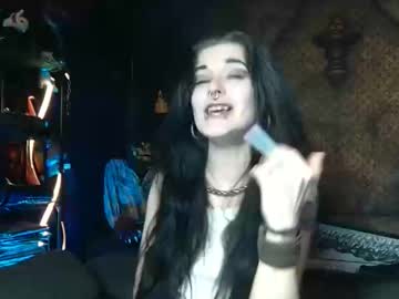Seraphinmunster Chaturbate stream image from December 03, 2025