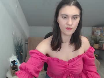 Izzymonro Chaturbate stream image from December 03, 2025