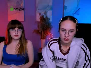 Mona_Cloud Chaturbate stream image from December 03, 2025