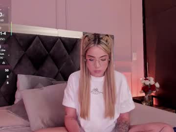 Jullss_ Chaturbate stream image from December 03, 2025