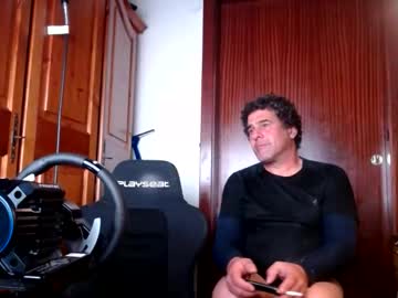 Divitimido Chaturbate stream image from December 04, 2025