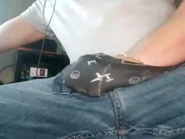 Picapau985 Chaturbate stream image from December 04, 2025