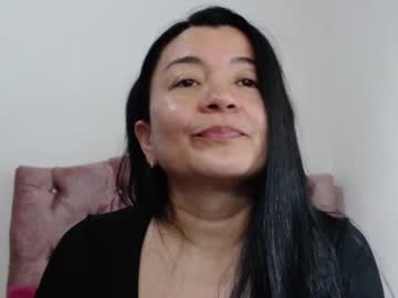 Naturally_Mature Chaturbate stream image from December 04, 2025