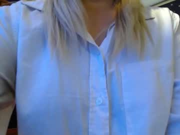 Angel_White25 Chaturbate stream image from December 04, 2025