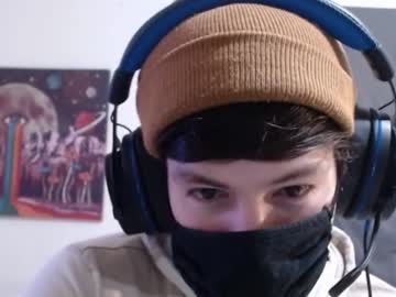Xxwhitefoxx Chaturbate stream image from December 04, 2025