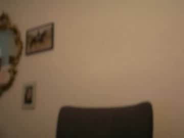 3hle Chaturbate stream image from December 04, 2025