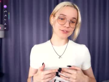 Deannmaslen Chaturbate stream image from December 04, 2025