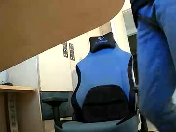 Yoska281 Chaturbate stream image from December 04, 2025