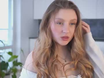Aracelieovaldi Chaturbate stream image from December 04, 2025