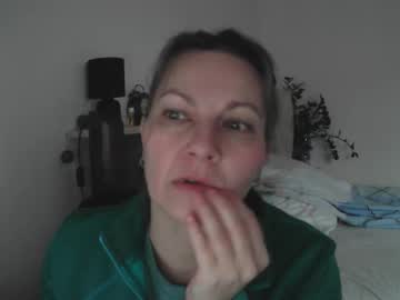 Vixenjae Chaturbate stream image from December 04, 2025