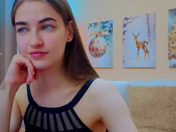Vikiberry Chaturbate stream image from December 04, 2025