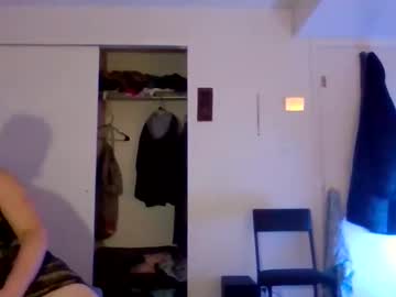 Crimsonrose444 Chaturbate stream image from December 04, 2025