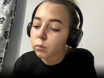 Camillelisowe Chaturbate stream image from December 04, 2025