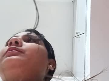 Cuddlemuffins_3110 Chaturbate stream image from December 04, 2025