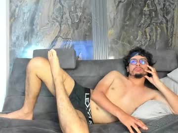 Enzodarkwood Chaturbate stream image from December 04, 2025