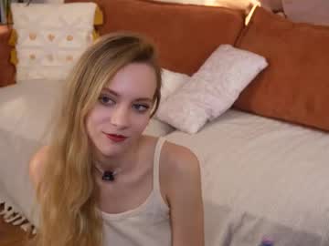 Hinicky Chaturbate stream image from December 04, 2025