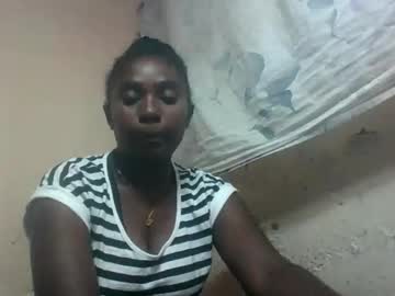 Eliannee Chaturbate stream image from December 04, 2025