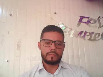 Juanfe_Style Chaturbate stream image from December 04, 2025