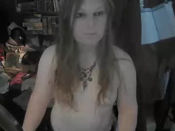 Niqueone Chaturbate stream image from December 04, 2025
