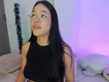Vanesapriest Chaturbate stream image from December 04, 2025