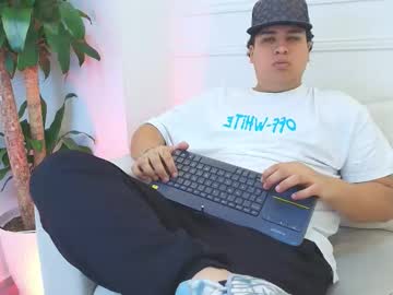 Bennett_Alejoo Chaturbate stream image from December 04, 2025