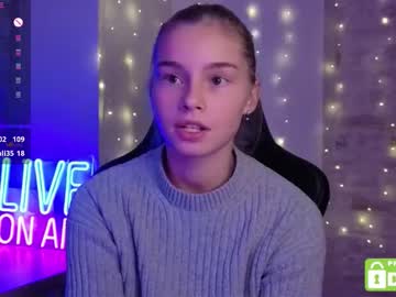 Roxxxie_Reid Chaturbate stream image from December 04, 2025