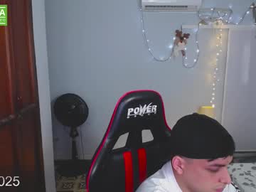 Paul_Crewe Chaturbate stream image from December 04, 2025