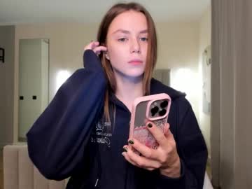1i1ypa1mer Chaturbate stream image from December 04, 2025