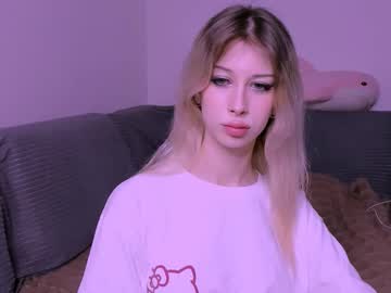 Lori_Meow Chaturbate stream image from December 04, 2025