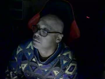 V49 Chaturbate stream image from December 04, 2025