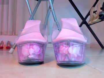 Violettastrada Chaturbate stream image from December 04, 2025