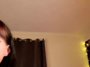 Ibuprofems Chaturbate stream image from December 04, 2025