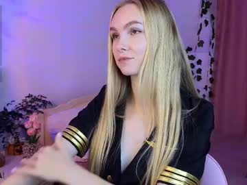 Mila_Hi Chaturbate stream image from December 05, 2025