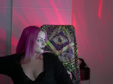 Goddessrubysnowbun Chaturbate stream image from December 05, 2025
