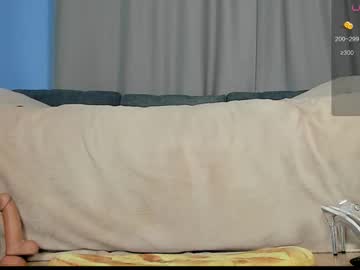 Pluffygirl stream image from December 05, 2025