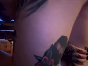 Tattedsubmissive Chaturbate stream image from December 05, 2025