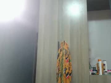 Pretty_Suzzy Chaturbate stream image from December 05, 2025
