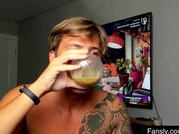 Krishort Chaturbate stream image from December 05, 2025