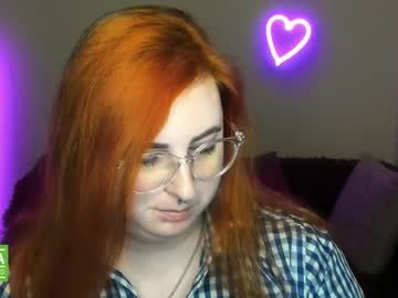 Alicia_Side_Red Chaturbate stream image from December 05, 2025