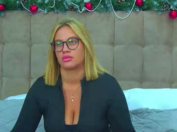 Marianeumann Chaturbate stream image from December 05, 2025