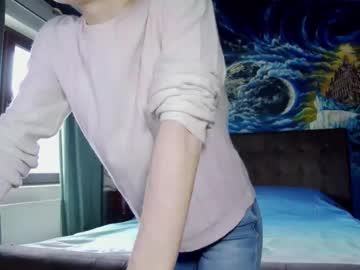 Blonde4pasion Chaturbate stream image from December 05, 2025