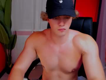 Chase_Muscular Chaturbate stream image from December 05, 2025