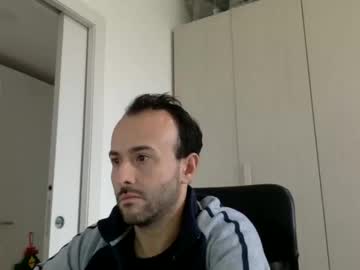 Hhombre Chaturbate stream image from December 05, 2025