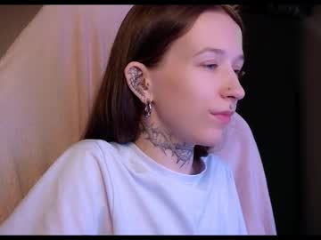 Fran_Bow Chaturbate stream image from December 05, 2025