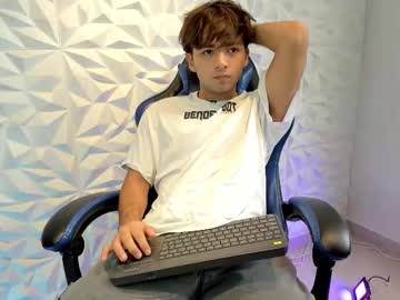 Dylan_Walton Chaturbate stream image from December 05, 2025