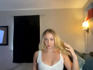 Kingandqueen13x Chaturbate stream image from December 05, 2025
