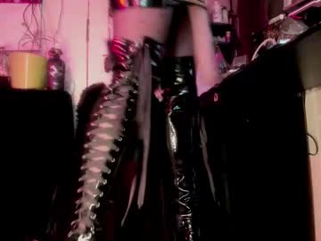 Miss_Asmodeus Chaturbate stream image from December 05, 2025